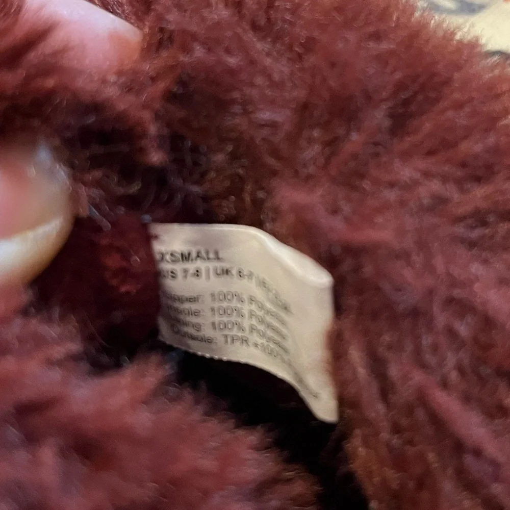 7/8T toddler slippers